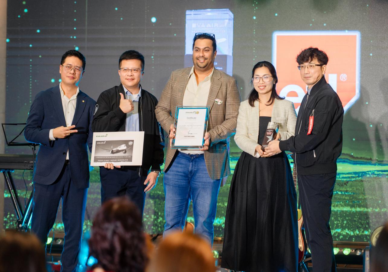 Eva Airlines award to EFL Vietnam – Hanoi