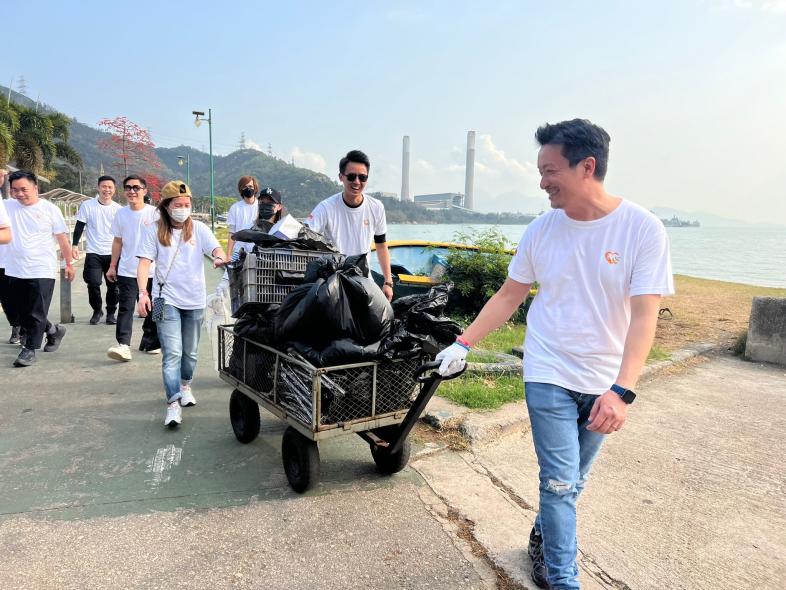 EFL Hong Kong - Coastal Clean Up